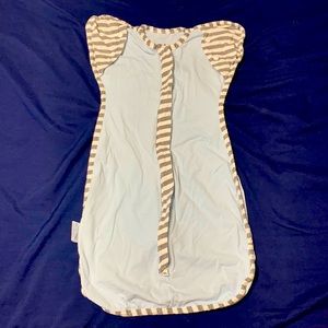 Arms up swaddle FREE WITH PURCHASE